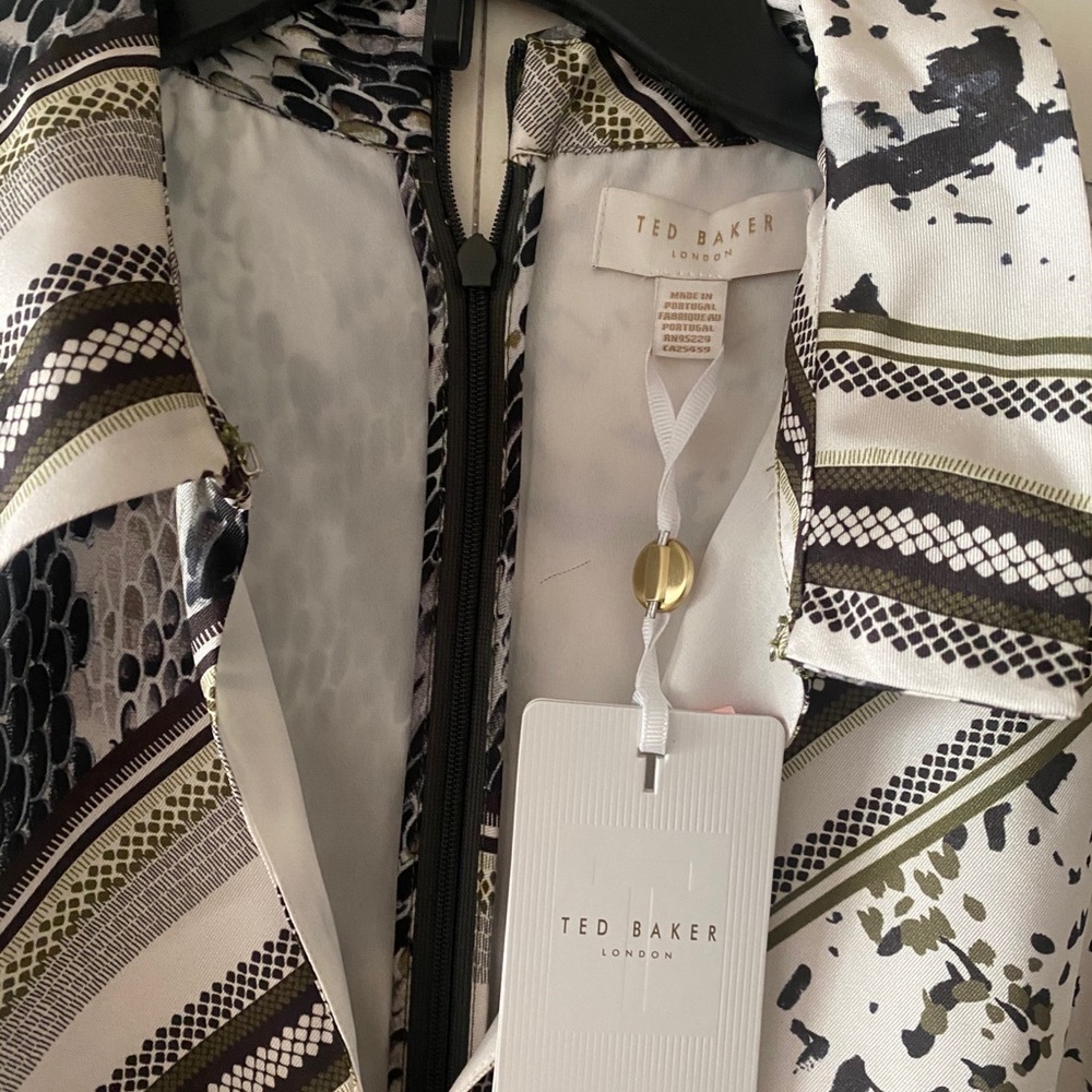 New with Tags- Ted Backer dress- 4 ( size 10) - Picture 3 of 10